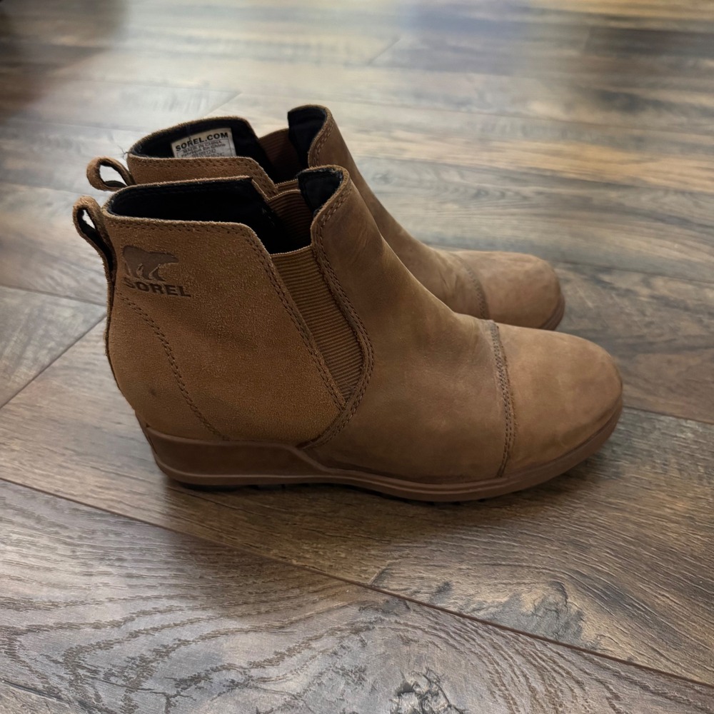 Sorel Evie Chelsea Boots Tan Leather Suede Wedge Ankle Booties Size 6.5 Gorpcore